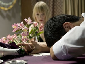 Tips for managing drinking at a wedding reception